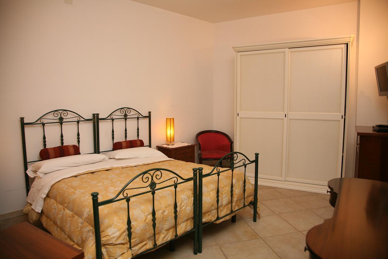 Residence Angelica Ориа Екстериор снимка